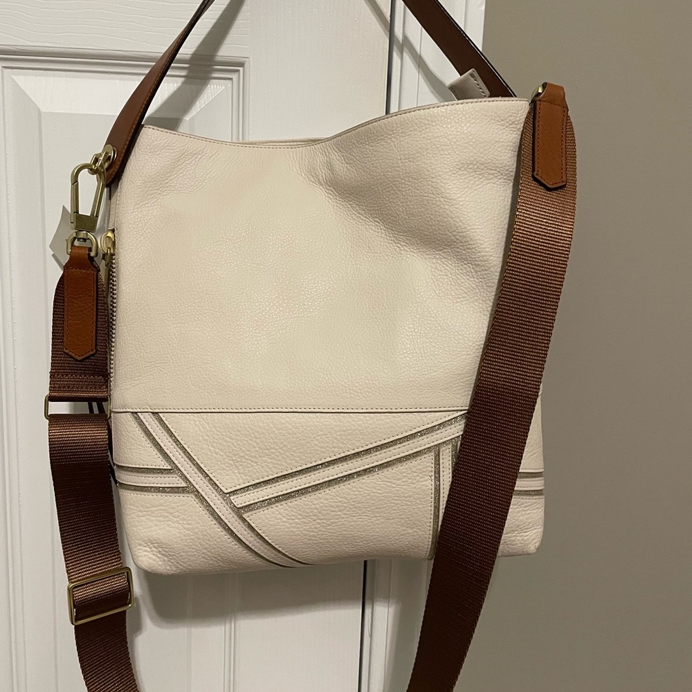 Fossil Purse - Picture 3 of 8